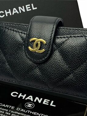Chanel Black Quilted Leather Wallet with Accordion style snap closure Gold CC